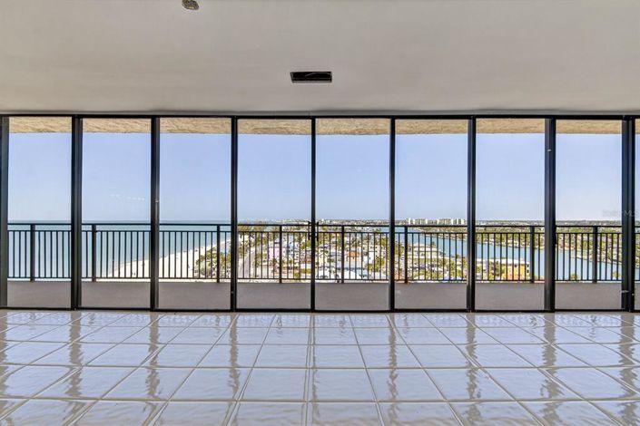 Image No.9-3 Bed Property for sale