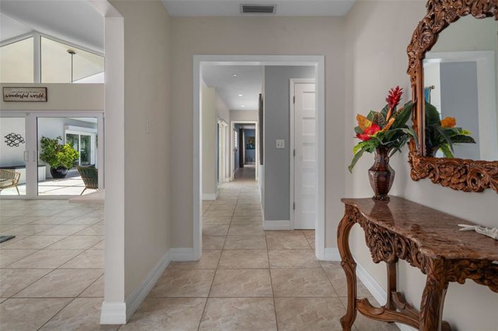 Image No.10-Propriété de 3 chambres à vendre à St. Petersburg