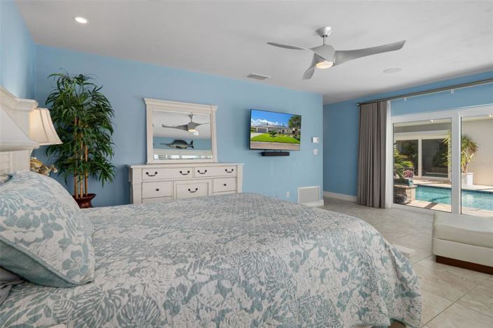 Image No.27-3 Bed Property for sale