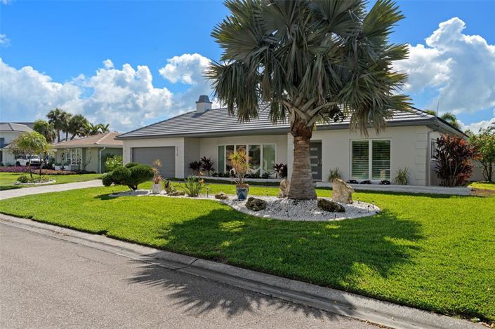 Image No.7-3 Bed Property for sale