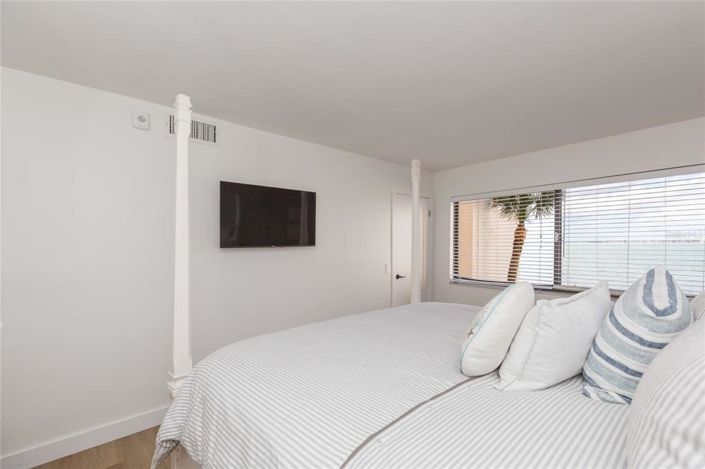 Image No.21-2 Bed Property for sale