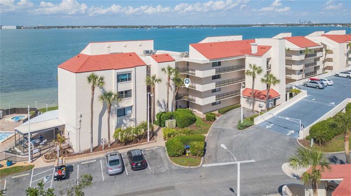 Image No.5-2 Bed Property for sale