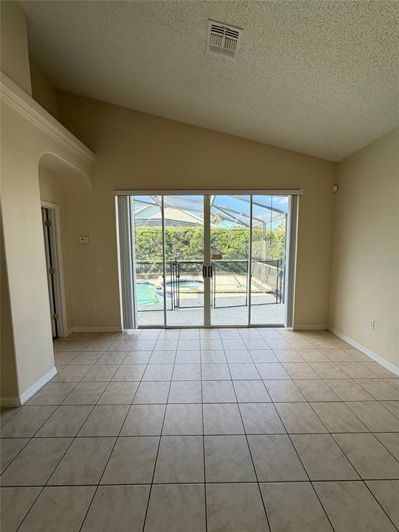 Image No.10-Propriété de 4 chambres à vendre à Clermont