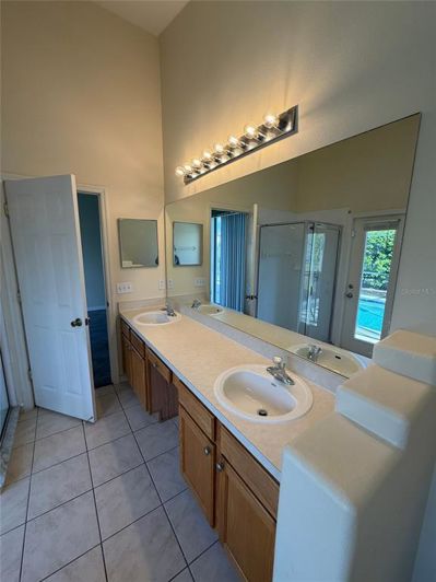 Image No.31-Propriété de 4 chambres à vendre à Clermont