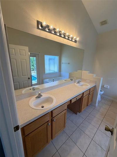 Image No.35-Propriété de 4 chambres à vendre à Clermont