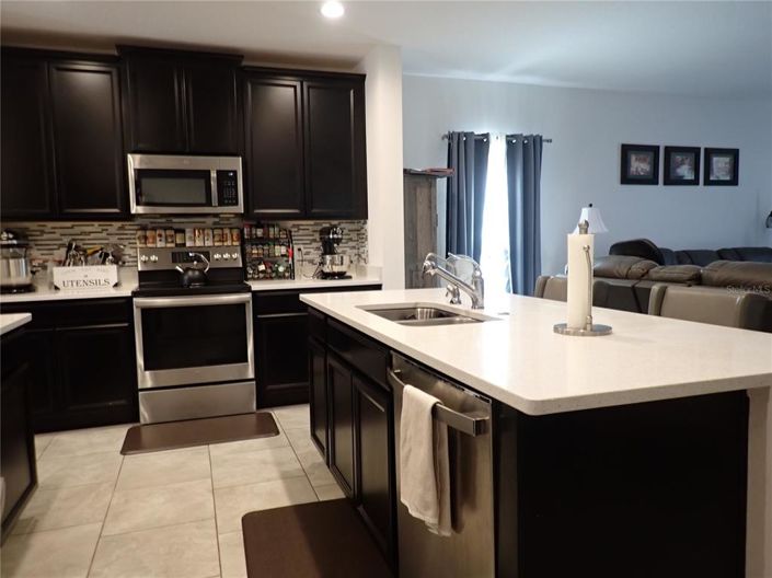 Image No.3-3 Bed Property for sale