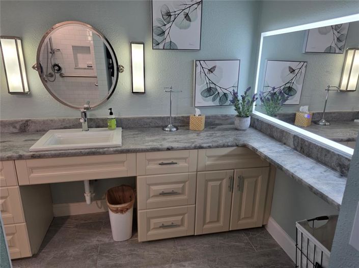 Image No.22-2 Bed Property for sale