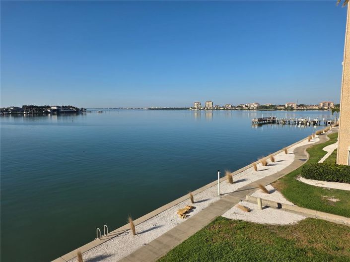 Image No.9-2 Bed Property for sale