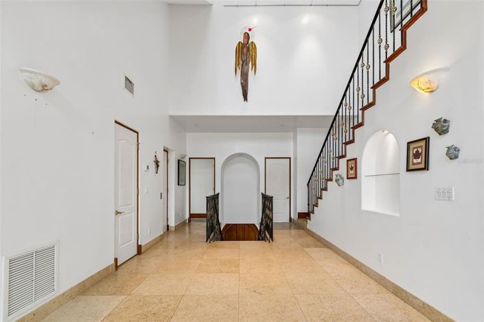 Image No.21-Propriété de 6 chambres à vendre à St. Pete Beach