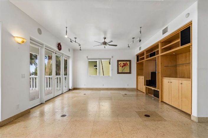 Image No.24-Propriété de 6 chambres à vendre à St. Pete Beach