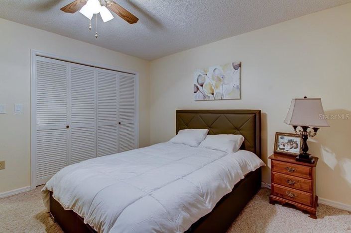 Image No.21-2 Bed Property for sale