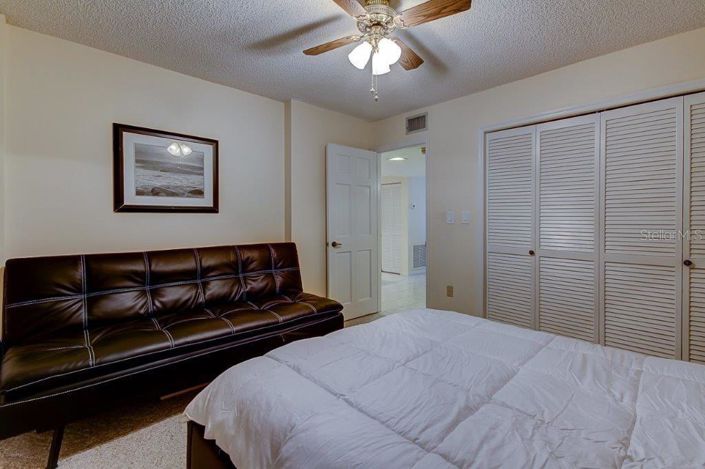 Image No.22-2 Bed Property for sale