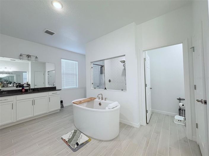 Image No.16-5 Bed Property for sale