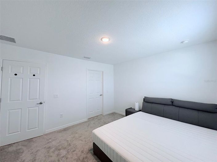 Image No.33-5 Bed Property for sale