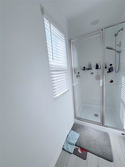 Image No.36-5 Bed Property for sale