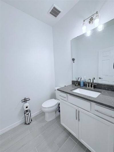 Image No.5-5 Bed Property for sale