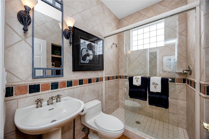 Image No.16-3 Bed Property for sale