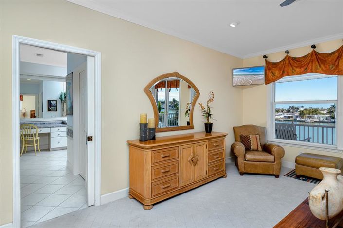 Image No.20-3 Bed Property for sale