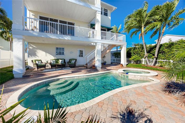 Image No.41-3 Bed Property for sale