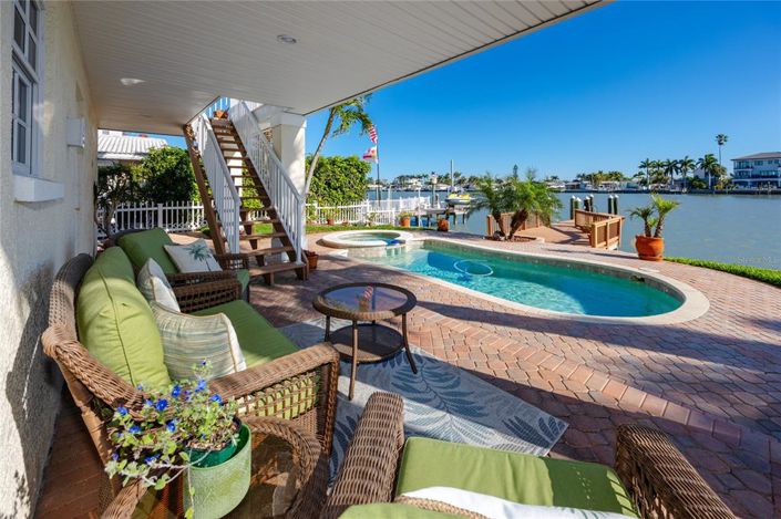 Image No.42-3 Bed Property for sale