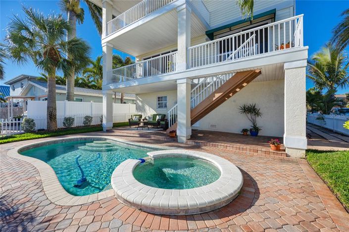 Image No.43-3 Bed Property for sale