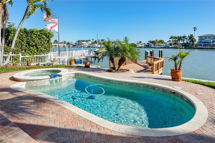 Image No.47-3 Bed Property for sale