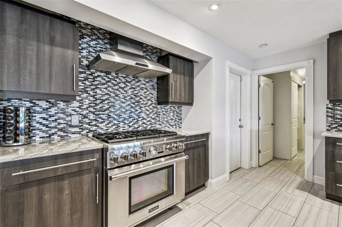 Image No.34-5 Bed Property for sale