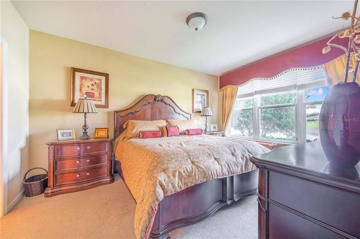 Image No.19-2 Bed Property for sale