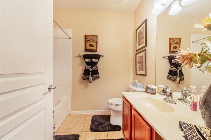 Image No.26-2 Bed Property for sale