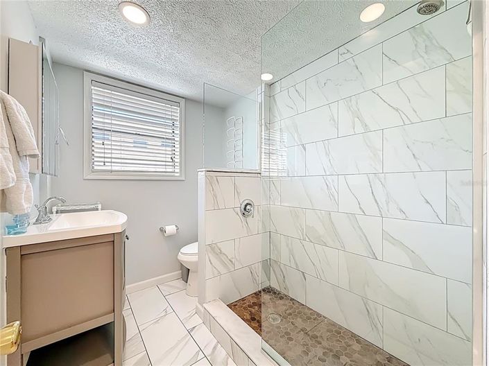 Image No.22-2 Bed Property for sale