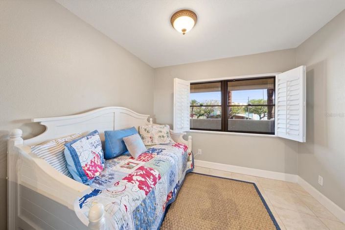 Image No.29-2 Bed Property for sale