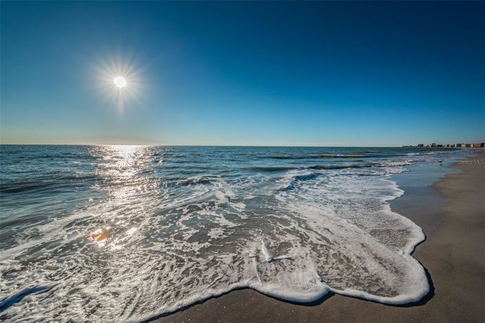 Image No.40-2 Bed Property for sale