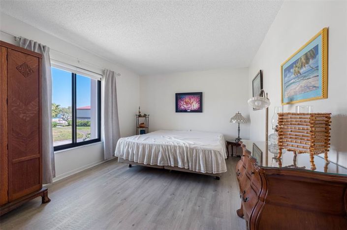 Image No.14-Propriété de 2 chambres à vendre à St. Petersburg