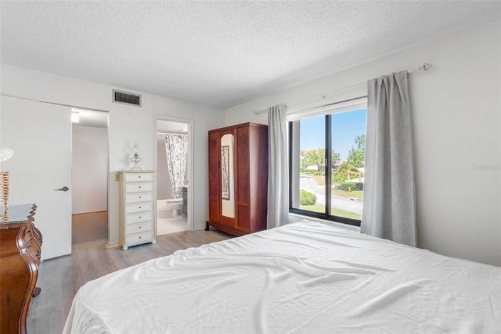 Image No.16-Propriété de 2 chambres à vendre à St. Petersburg