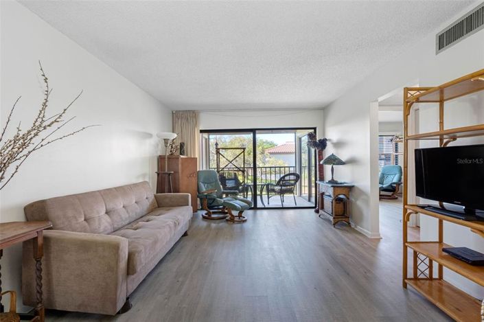 Image No.4-Propriété de 2 chambres à vendre à St. Petersburg