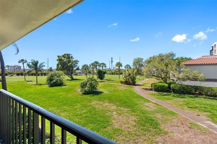 Image No.9-Propriété de 2 chambres à vendre à St. Petersburg