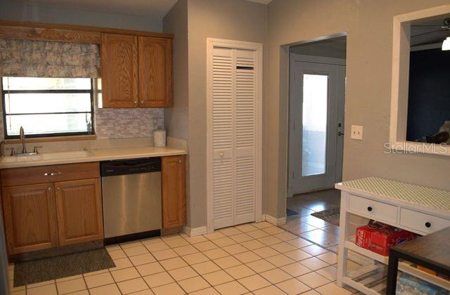 Image No.13-3 Bed Property for sale