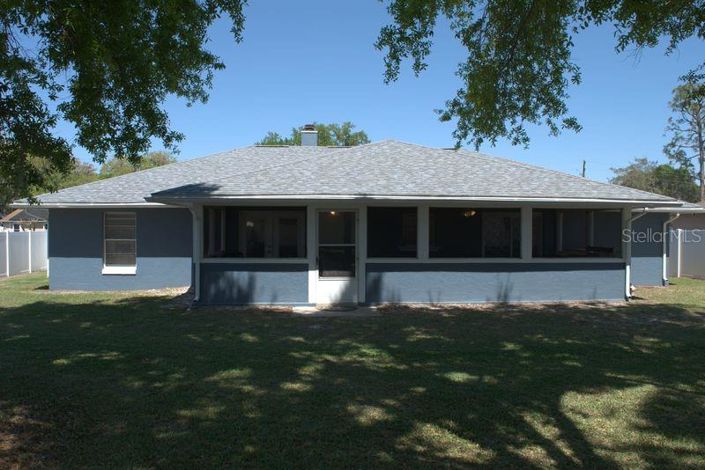 Image No.32-3 Bed Property for sale