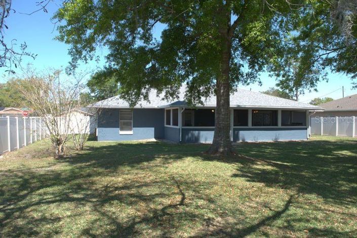 Image No.34-3 Bed Property for sale