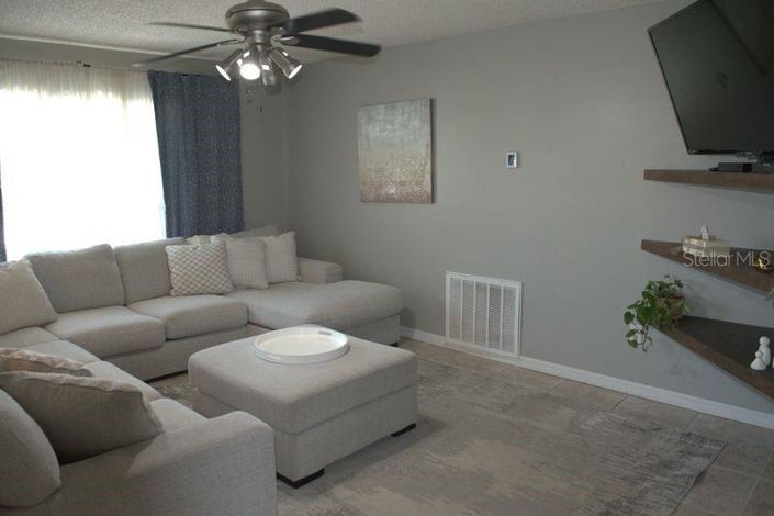 Image No.6-3 Bed Property for sale