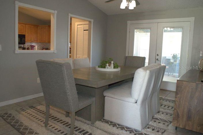 Image No.8-3 Bed Property for sale