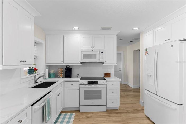 Image No.22-4 Bed Property for sale