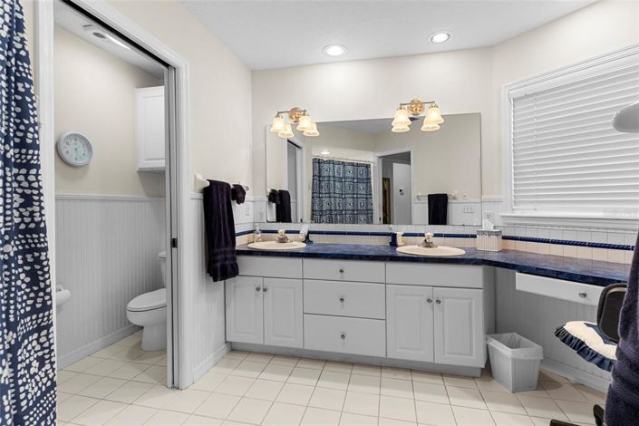 Image No.32-4 Bed Property for sale