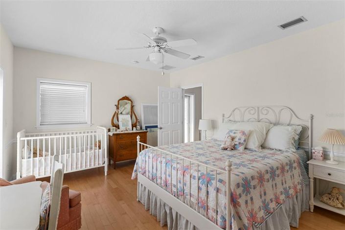 Image No.38-4 Bed Property for sale