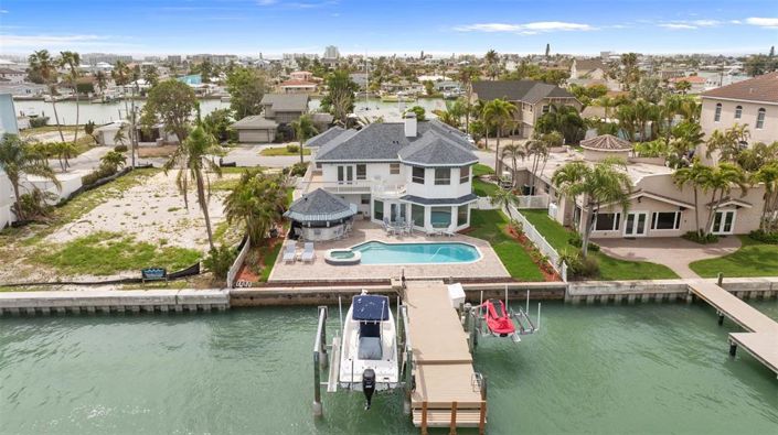 Image No.50-4 Bed Property for sale