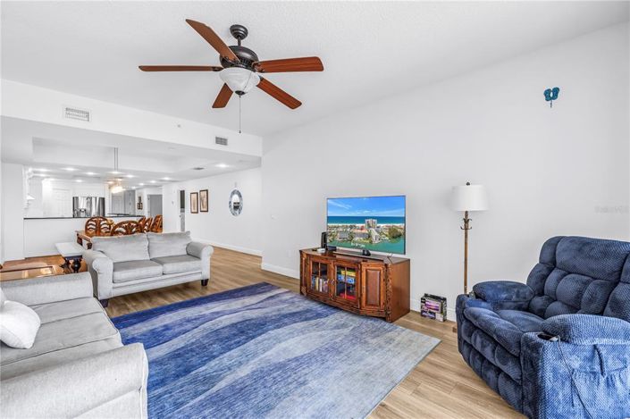 Image No.18-3 Bed Property for sale