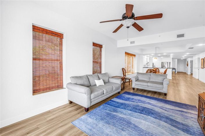 Image No.19-3 Bed Property for sale