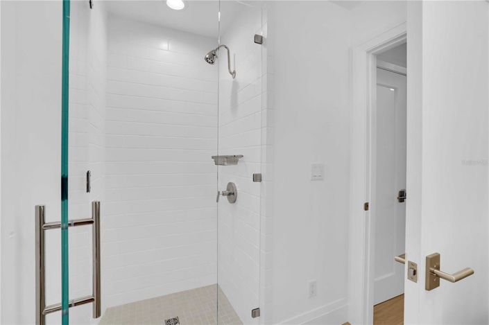 Image No.11-3 Bed Property for sale