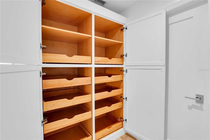 Image No.13-3 Bed Property for sale