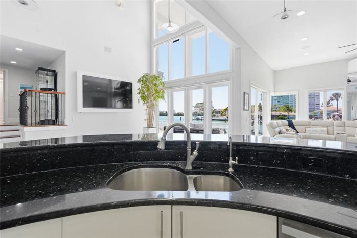 Image No.20-Propriété de 4 chambres à vendre à Clearwater